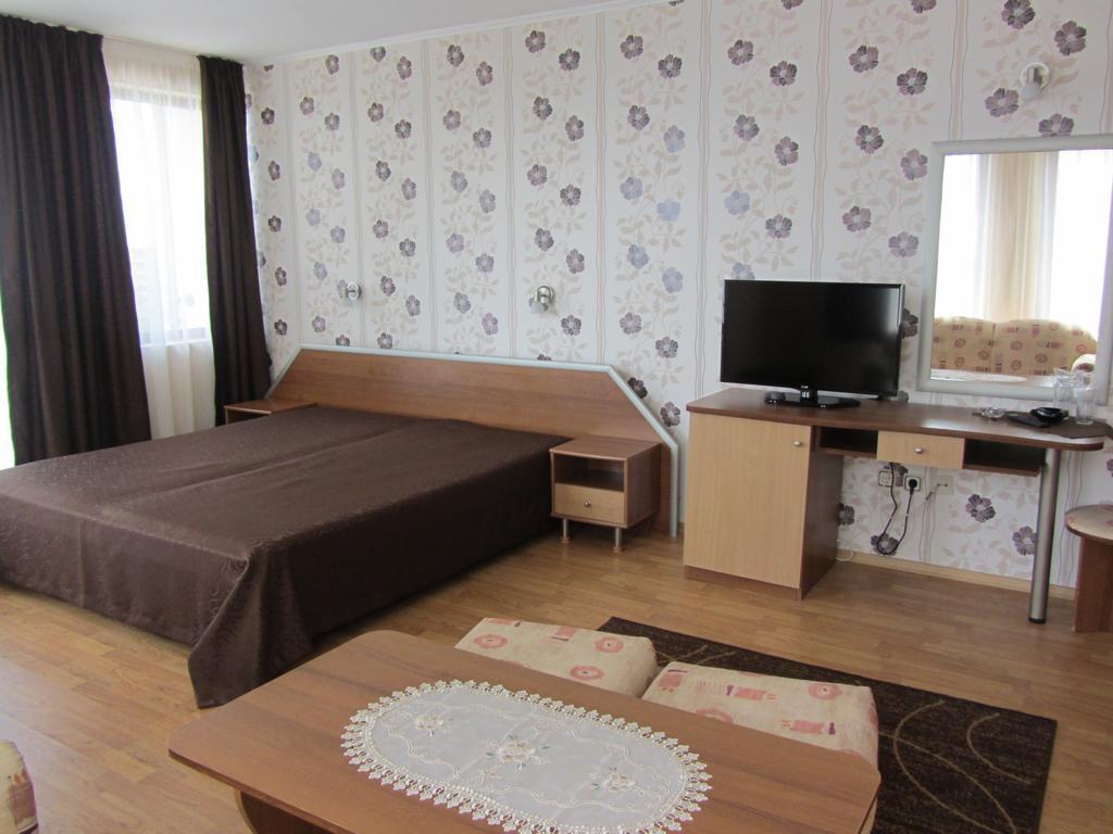 Guest House Ianis Paradise Nesebar Esterno foto