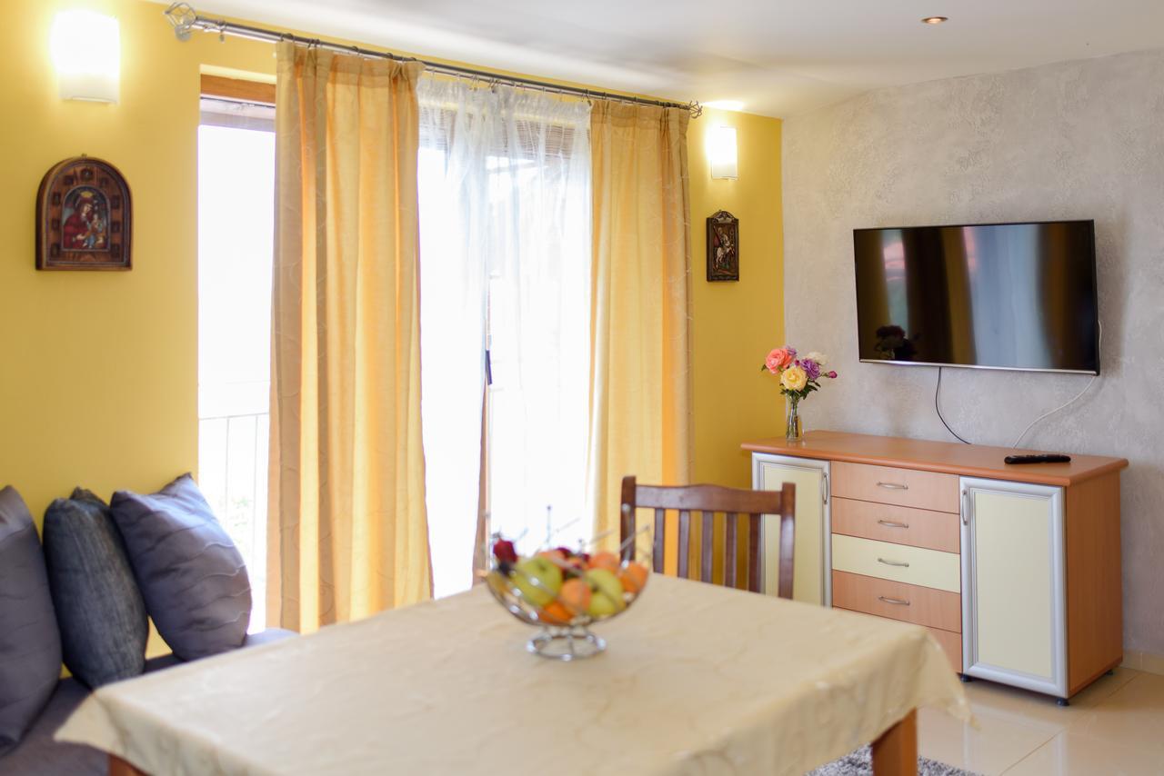 Guest House Ianis Paradise Nesebar Esterno foto